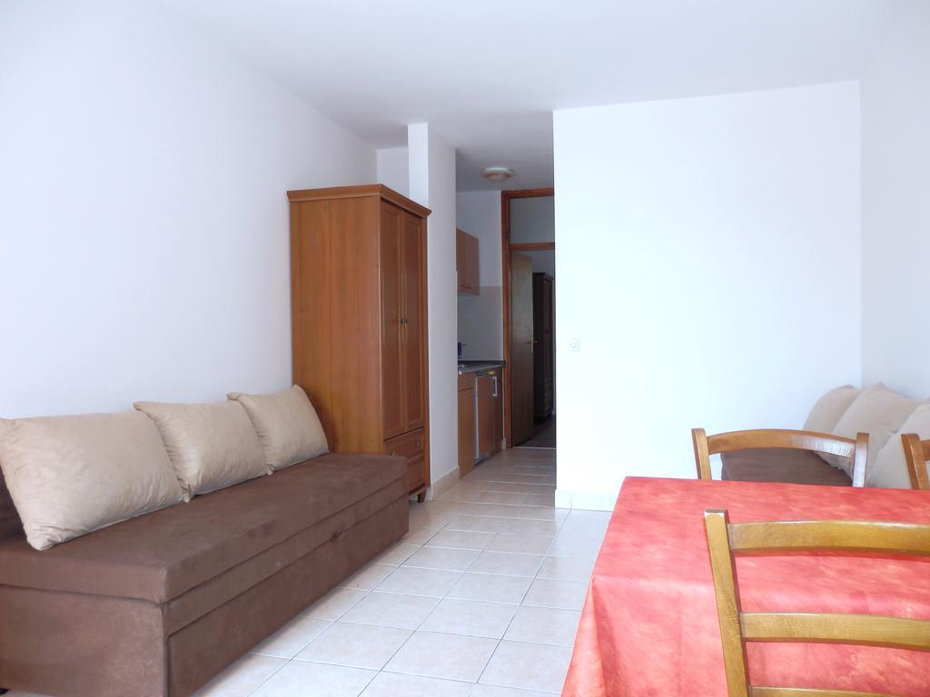 Apartments Idila Medulin Extérieur photo